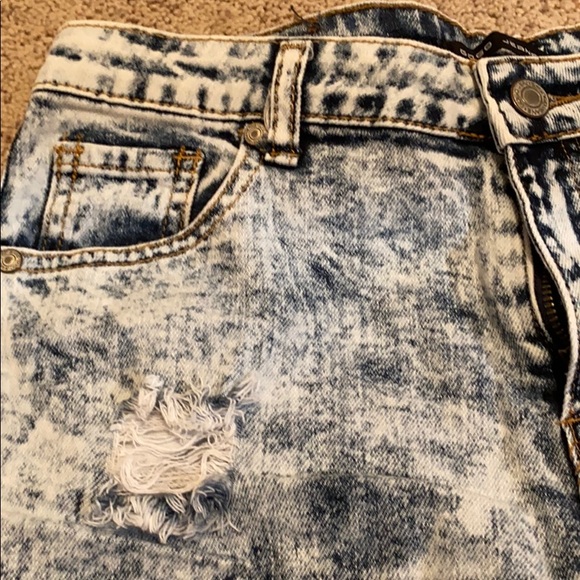 Gogo Jeans acid washed distressed shorts - Picture 4 of 8